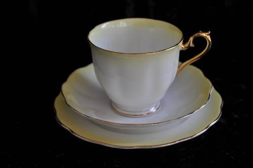 Royal Albert "Rainbow" Trio