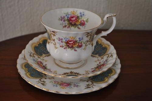 Royal Albert "Berkeley" Trio        --       See description for postage