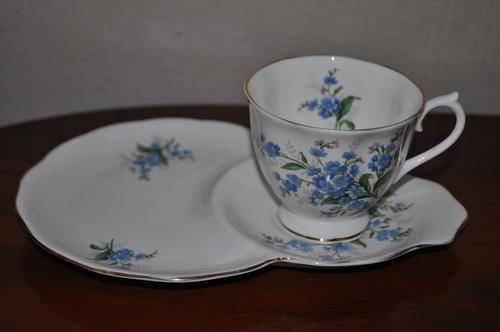 Royal Albert "Forget Me Not" Tennis Trio