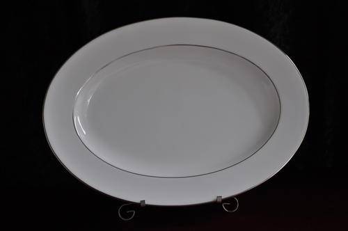 Royal Doulton "Signature Platinum" Oval Serving Plate