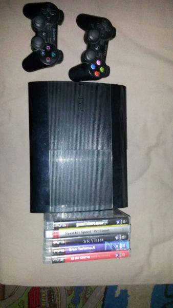 PS3 500GIG Plus 5 Games