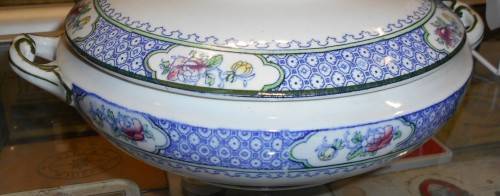 Hancock & Sons Corona Ware Vegetable Serving Dish with Lid 
