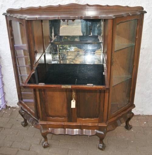 Imbuia Drinks/ Display Cabinet