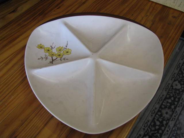 ~*A LOVELY HAND PAINTED CARLTON WARE SNACK PLATE IN FINE CONDITION@@@ CRAAZZZY R1 START!!!!!*~