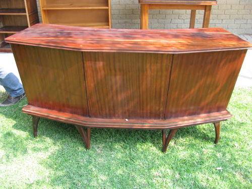 A STUNNING RETRO 1950'S MAHOGANY BAR..........THIS IS PURE 1950'S AND VERY STYLISH