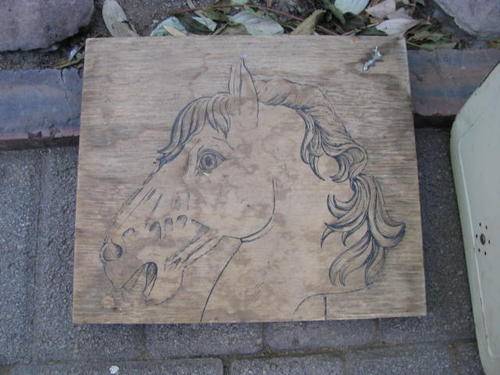 A PICTURE OF A HORSES HEAD ON WOOD...NICELY DETAILED.. @CRRRAAAZY R1 START