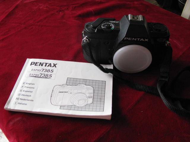 A PENTAX CAMERA (BOOKLET IN PIC DOES NOT BELONG TO THIS CAMERA) @CRRRAAAZZZZY R1 START