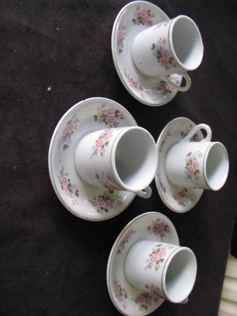4 LOVELY SMALL DUO'S WITH ROSE DETAIL...BID PER EACH...@ CRRAAAZZY R1 START