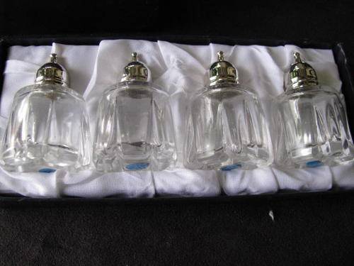 2  PAIRS OF SALT AND PEPPER POTS IN ORIGINAL BOX AND LOVELY CONDITION......@ CRRAAAZZY R1 START