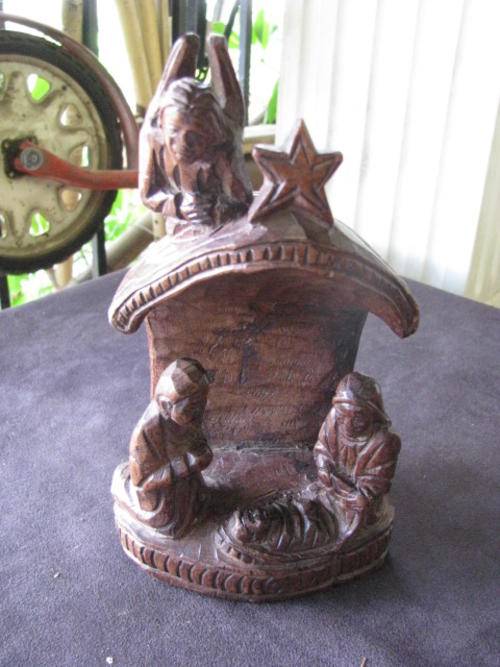 VINTAGE WOOD CARVING....NATIVITY SCENE..JESUS , MARY AND JOSEPH