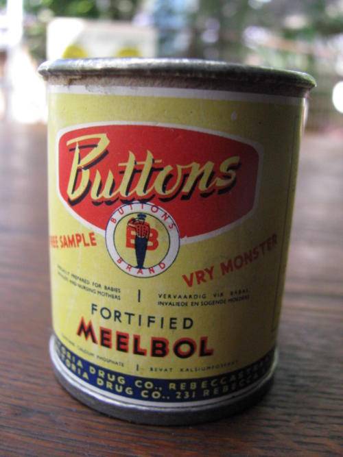 VINTAGE  BUTTONS FORTIFIED MEELBOL TIN...FREE SAMPLE FROM PRETORIA DRUG COMPANY @CRRAAAZY R1 START