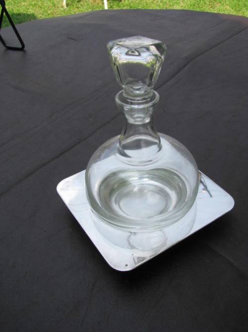 A SUPERB DECANTER ON PLATED SILVER STAND...GORGEOUS RARE & HIGH QUALITY... ITALY @CRAZY R1 START