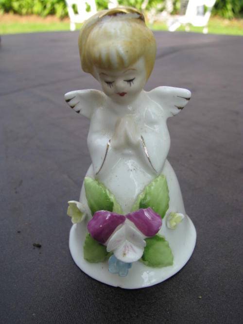 A STUNNING VINTAGE ANGEL BELL  @CRAZY R1 START