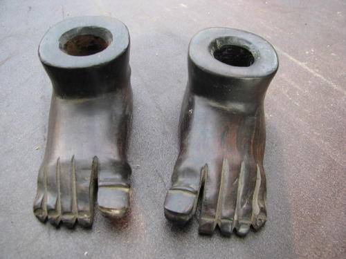 SO STUNNING !!!! CARVED WOOD CANDLE HOLDER FEET....RETRO UNUSUAL PAIR @CRAZY R1 START