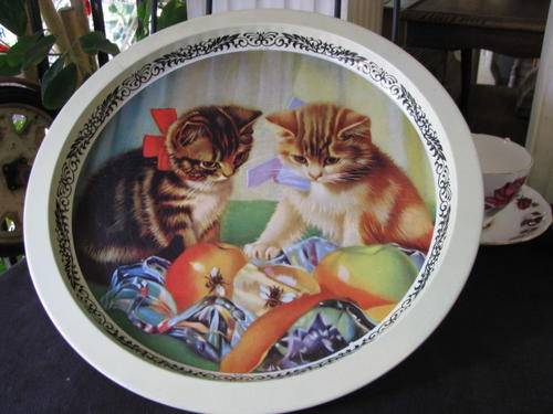 CUTE FACTOR IS HUGE !!!!!!!!!!!! A GORGEOUS VINTAGE TRAY WITH CAT PICTURE  @@@ CRAZY LOW START