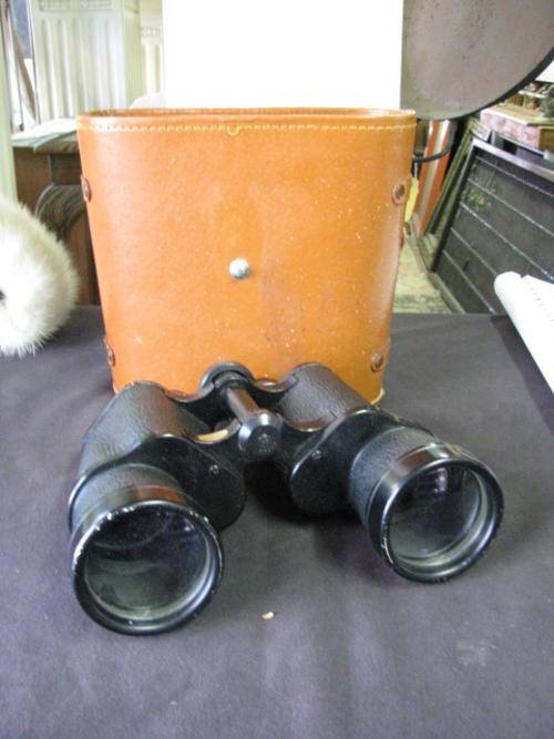LOVELY VINTAGE ZODIAC BINOCULARS IN ORIGINAL LEATHER CASE ...  @@@ CRAZY LOW START
