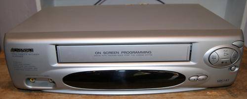 Sansui Silver VHS Video Machine