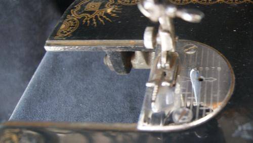 Vintage Singer Industrial Sewing Machine 15K Late 40s Early 50s
