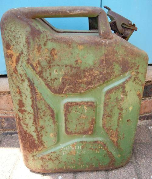 Vintage Green Metal Motor Oil Fuel Jerry Can