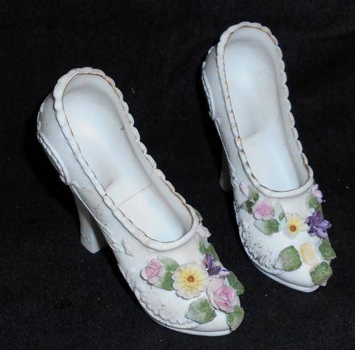Vintage Balboa Porcelain Ornamental Pair of High Heel Shoes