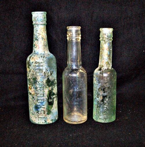 JOB LOT OF 3 ANTIQUE HOLBROOKS BOTTLES @@@ CRAAZZZY R1 START