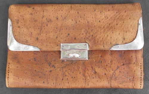 1910 Victorian London Hallmarked Sterling Silver Edged Leather Ladies Accordian Wallet