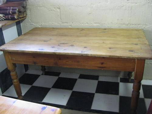 OREGON 6- 8 SEATER TABLE..........LOVELY ANTIQUE .