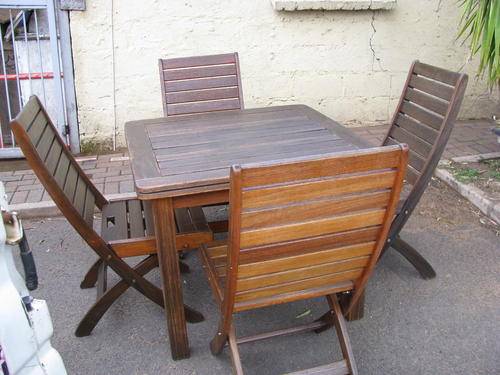 LOVELY 4 SEATER GARDEN SET.............. SOLID WOOD