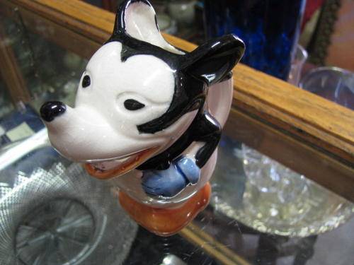 *** VERY OLD AND COLLECTABLE MICKEY MOUSE JUG.. ***