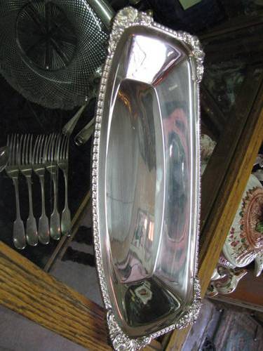 A LOVELY HECWORTH SERVING BOWL