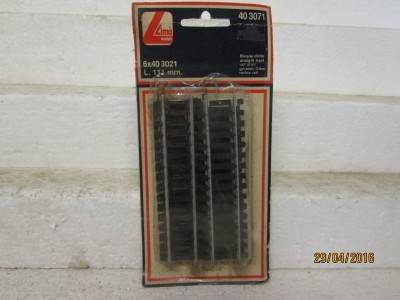 HO SCALE: LIMA x6 SHORT STRAIGHTS - LOT 804H