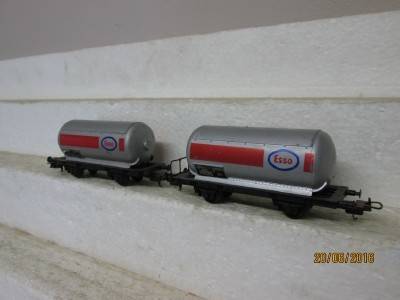 HO SCALE : LIMA x2 ESSO TANKERS - LOT 371J
