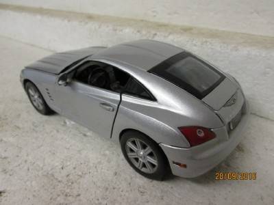 DIE CAST 1:18 SCALE SOLIDO CHRYSLER CROSSFIRE - LOT 324K
