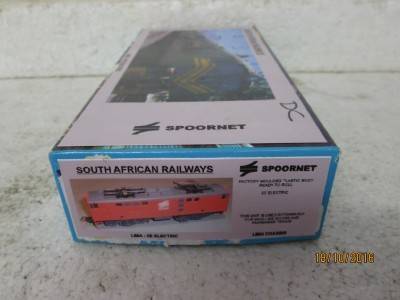 HO SCALE : LIMA SAR ORANGE 5E ELECTRIC LOCO - LOT 593K
