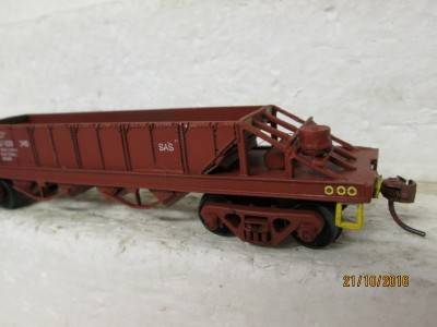 HO SCALE SAR AZJ OPEN HOPPER - LOT 679K