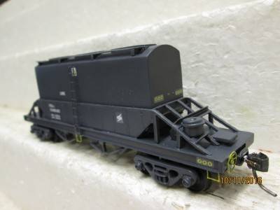 HO SCALE SAR FKD LIME CLOSED HOPPER (SPOORNET) - LOT 752K