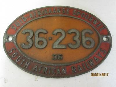 SOUTH AFRICAN RAILWAY CLASS 36 DIESEL LOCOMOTIVE NAME PLATE - LOT 124L