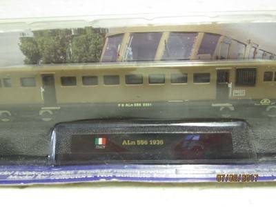 N SCALE : STATIC LOCOMOTIVE (ITALY ALn 556 1936) BOXED - LOT 396L