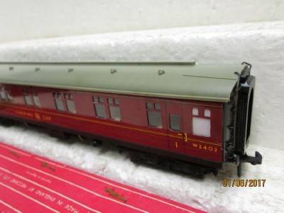 OO SCALE: HORNBY DUBLO SLEEPING CAR - LOT 422M