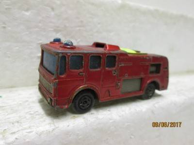 DIE CAST: MATCHBOX SERIES No 35 - LOT 611M