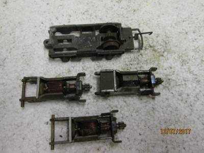 OO SCALE : HORNBY DUBLO MOTOR SPARES - LOT 425N
