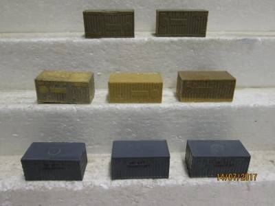 HO/OO SCALE : x8 CONTAINERS - LOT 502N