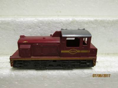 HO SCALE : LIMA SAR SHUNTER DIESEL LOCO - LOT 864N