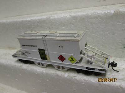 HO SCALE : SAR QCJ AMMONIUM NITRATE HOPPER - LOT 192P
