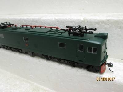 HO SCALE : SAR GREEN CLASS 4E ELECTRIC LOCO - LOT 303P