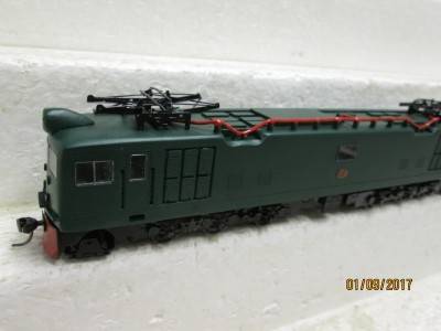 HO SCALE : SAR GREEN CLASS 4E ELECTRIC LOCO - LOT 303P