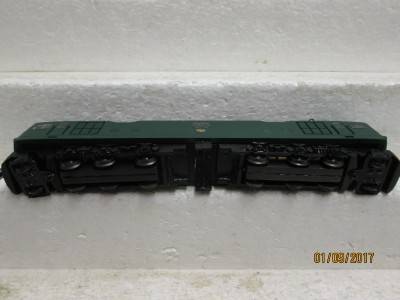HO SCALE : SAR GREEN CLASS 4E ELECTRIC LOCO - LOT 303P