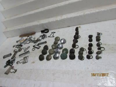 OLD SAR METAL RAILWAY BUTTONS x 37 (Reduced to clear) - LOT 111Q