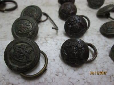 OLD SAR METAL RAILWAY BUTTONS x 37 (Reduced to clear) - LOT 111Q