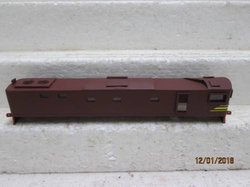 HO SCALE : SAR CLASS 11E ELECTRIC LOCO BODY - LOT 920Q